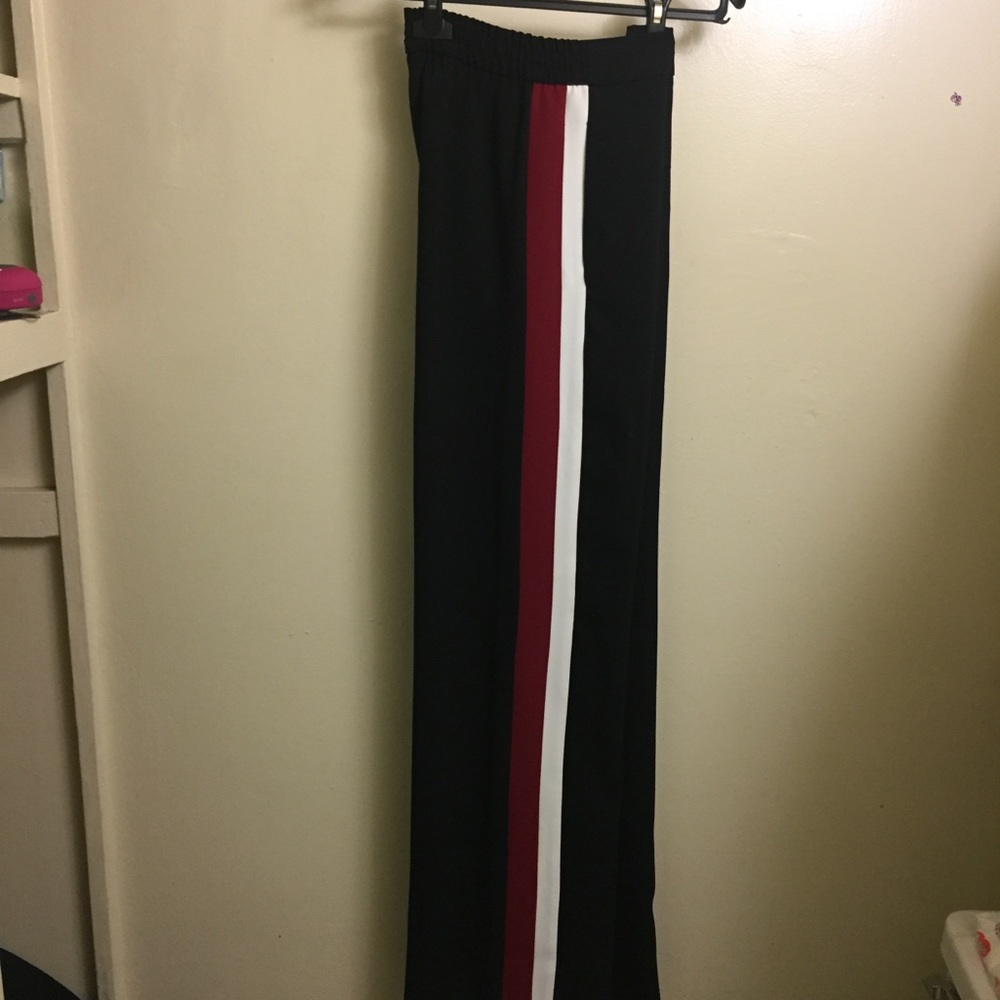 ZARA BLOGGERS FAVBlack w/Red Stripe Trousers - Picture 4 of 8
